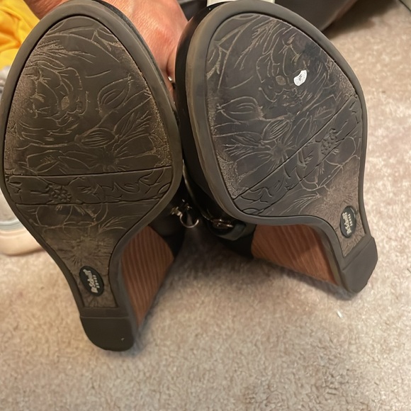 Dr Scholls Bootie - Picture 5 of 5